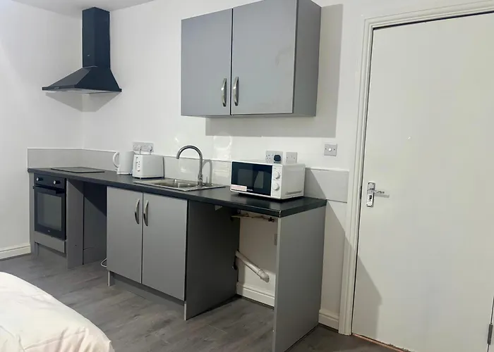Cozy Dudley City Studio With 2 Single Beds Apartment *