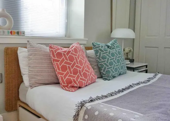 Apartamento Fully Licensed In Peaceful Neighbourhood