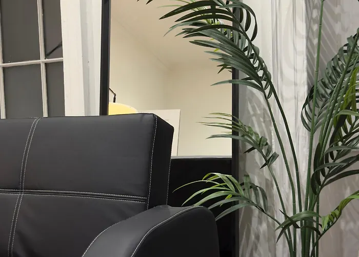 Modern & Cozy In Leith Walk Эдинбург