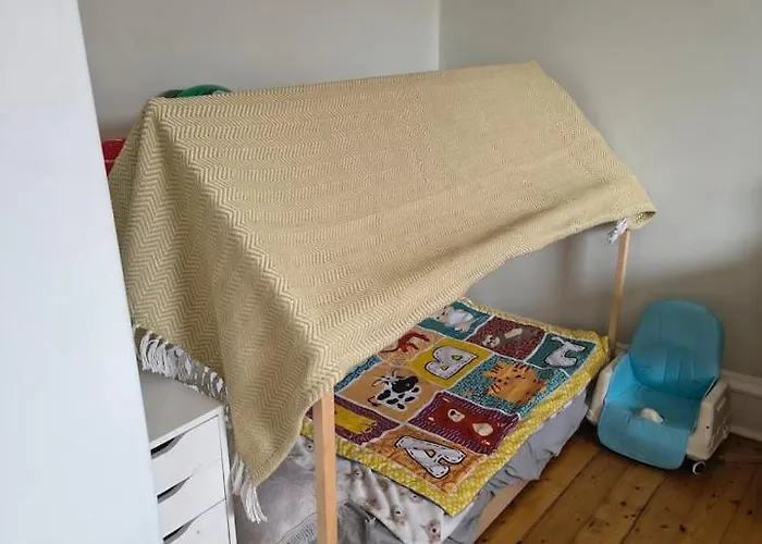 Apartment Charming Flat For Couples & Families Edinburgh