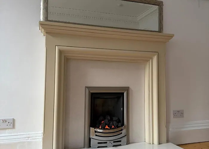 Luxurious Victorian 3 Bed Flat In The Heart Of * Edinburgh