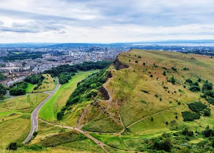 Apartment Holyrood Holidays *