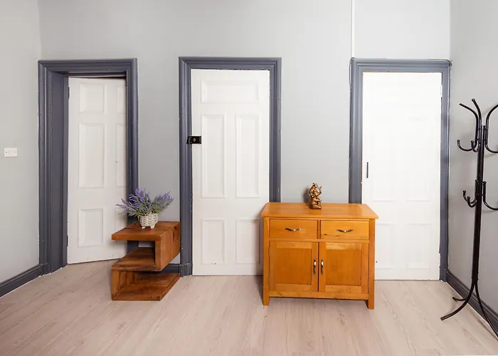 Lovely By Calton Hill Apartamento