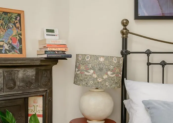 Quiet 1-bed Flat By The Meadows Appartement *