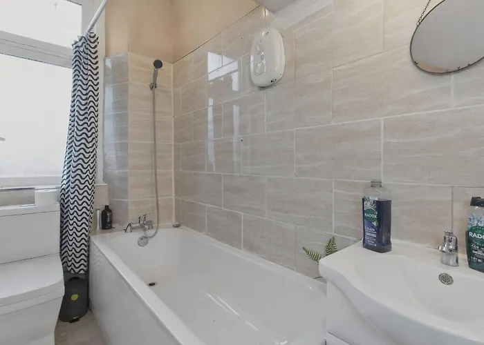 Prime Centre 2br Apartment *