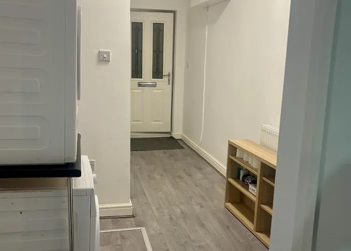 Apartment Cozy Dudley City Studio With 2 Single Beds