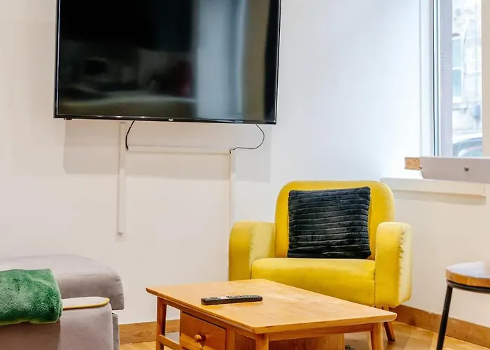 Milton's Place Sleeps 5, 10 Minutes Walk To Royal Mile Apartman *