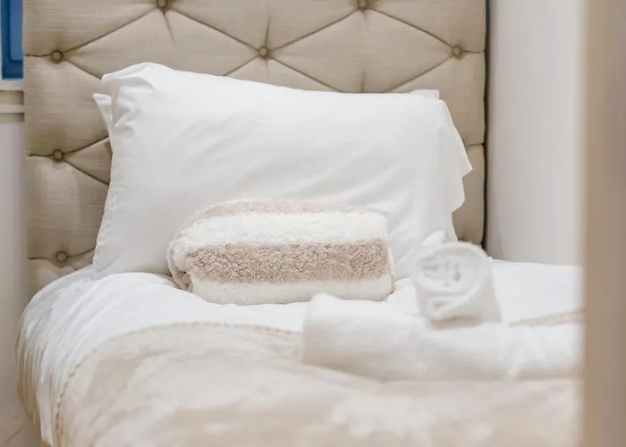 Milton's Place Sleeps 5, 10 Minutes Walk To Royal Mile Edynburg