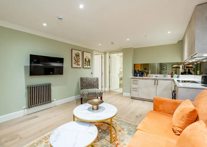 Dragon Luxury At Rutland Square