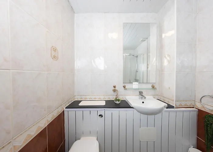 Charming And Spacious Getaway 3 * Edinburgh