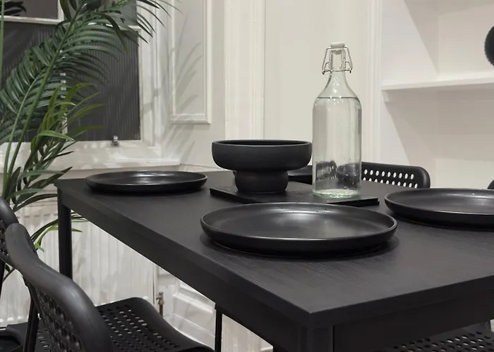Modern & Cozy In Leith Walk Апартаменты