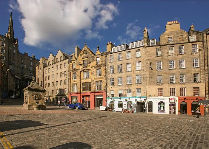 Grassmarket Modern Two Bedroom 公寓