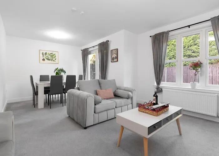 Buie's Runway Retreat Apartment *