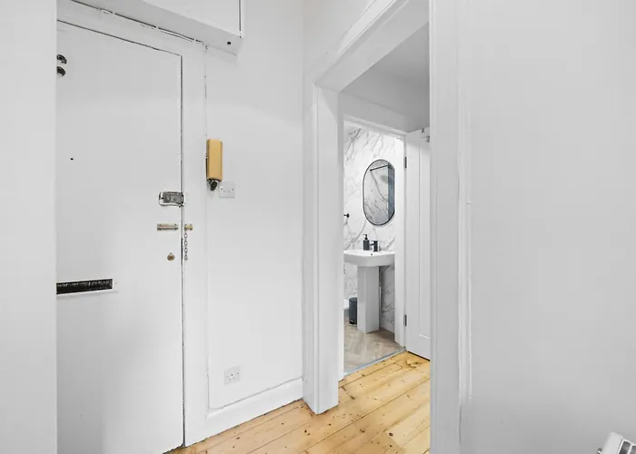 City-close 1-bedroom -