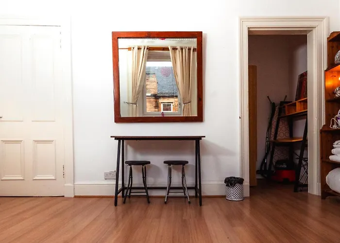 Apartment Lovely 2 Bdrm