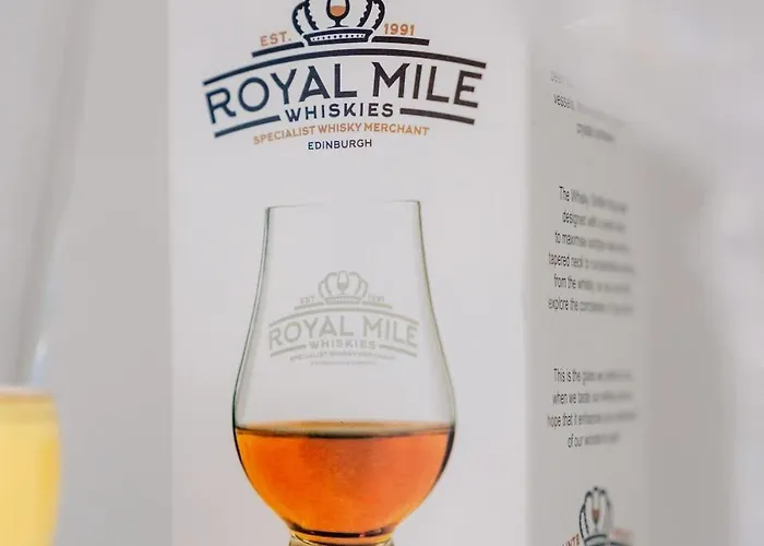 Bright Sleep 4 15 Minute Centre Free Parking Neaby Apartment *