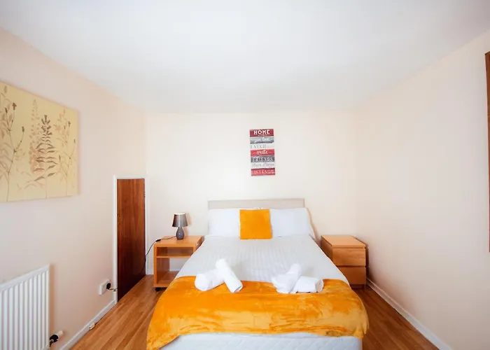 Cosy Arthurs Seat View 4 Bdrm Апартаменты Эдинбург