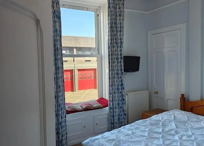 Charming Flat For Couples & Families *