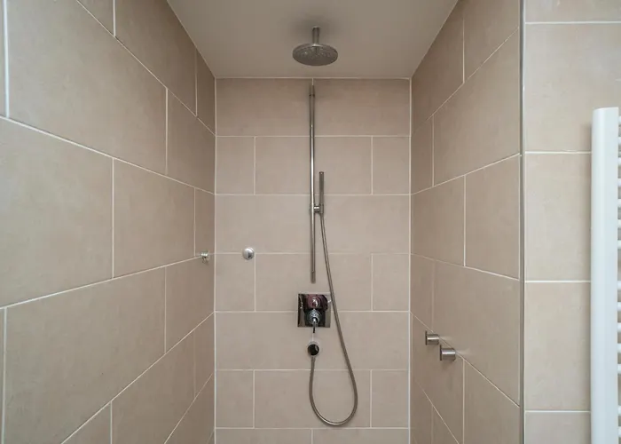 Georgian Elegance With Patio Garden West End - Pass The Keys Edinburgh