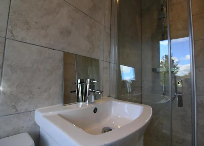 West Luxury 5 Bedroom 公寓 爱丁堡