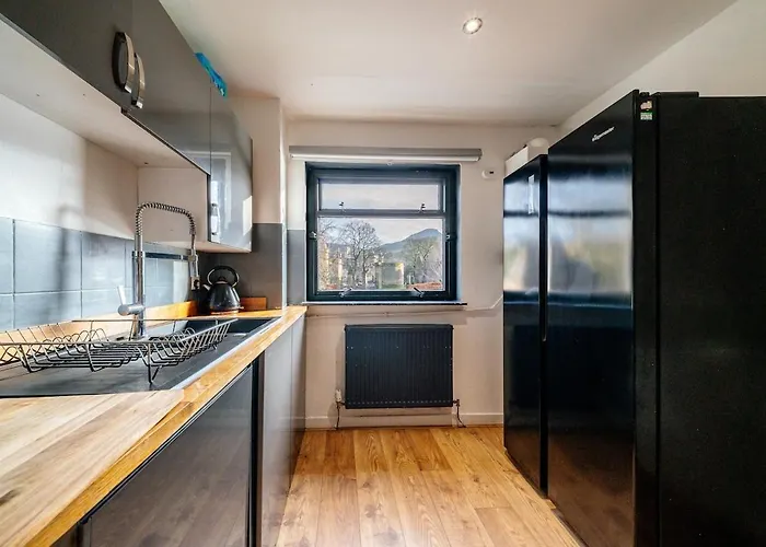 Apartament Bottom Of Royal Mile 7 Beds Sleeps 8 3 Bthrooms Edynburg