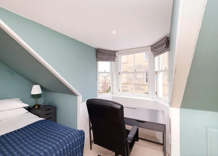 Luxury Family Flat In New Town *