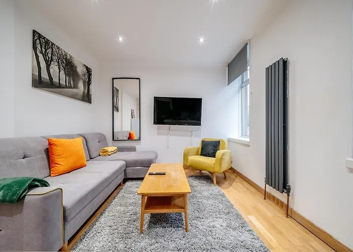 Milton's Place Sleeps 5, 10 Minutes Walk To Royal Mile Edynburg