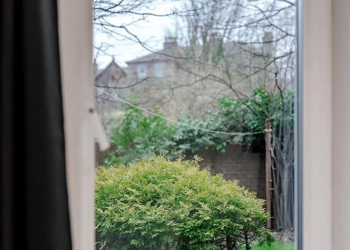 Milton's Place Sleeps 5, 10 Minutes Walk To Royal Mile *