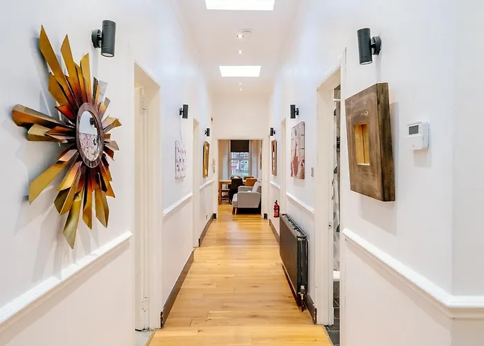 Percys Place Sleep 11, 15 Minute To Centre Free Parking Edinburgh