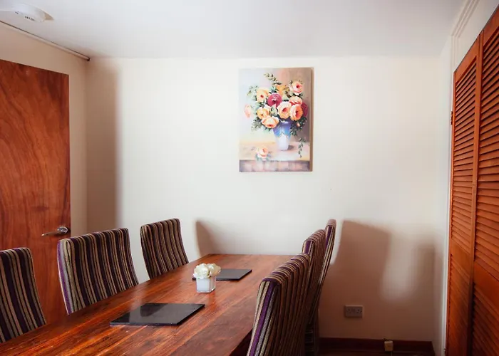 דירה Stunning Old Town Retreat