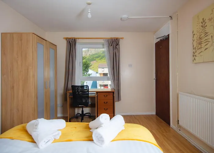 Cosy Arthurs Seat View 4 Bdrm Апартаменты