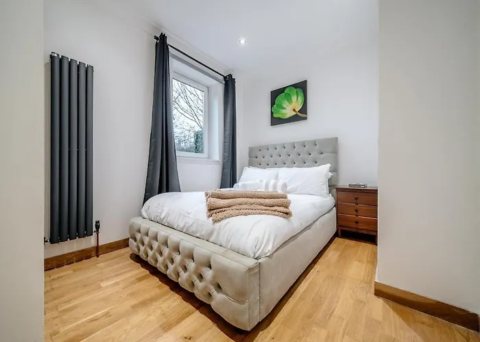 Milton's Place Sleeps 5, 10 Minutes Walk To Royal Mile *