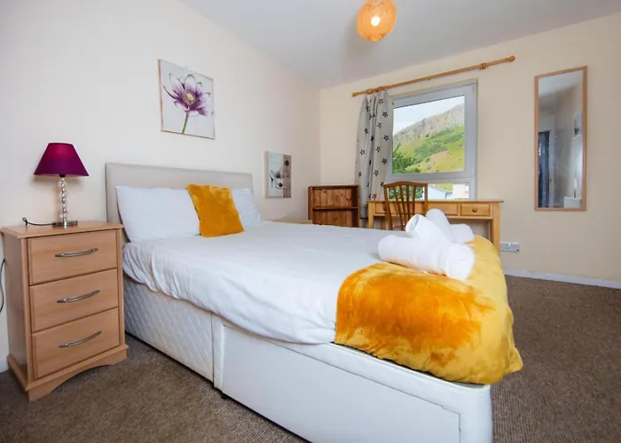 Cosy Arthurs Seat View 4 Bdrm Edinburgh