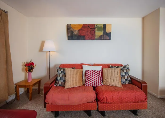 Cosy Arthurs Seat View 4 Bdrm