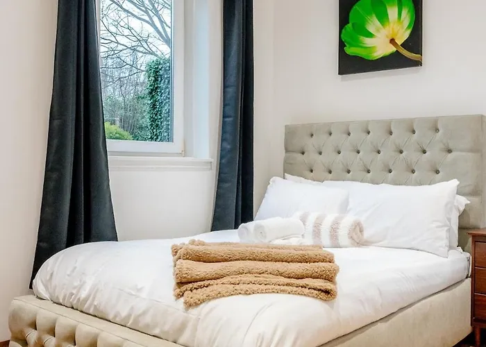 Milton's Place Sleeps 5, 10 Minutes Walk To Royal Mile * Edynburg