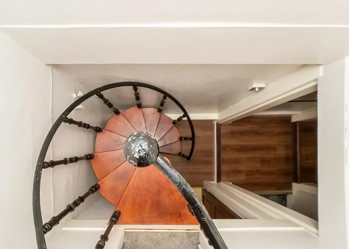 Georgian Elegance With Patio Garden West End - Pass The Keys Edinburgh