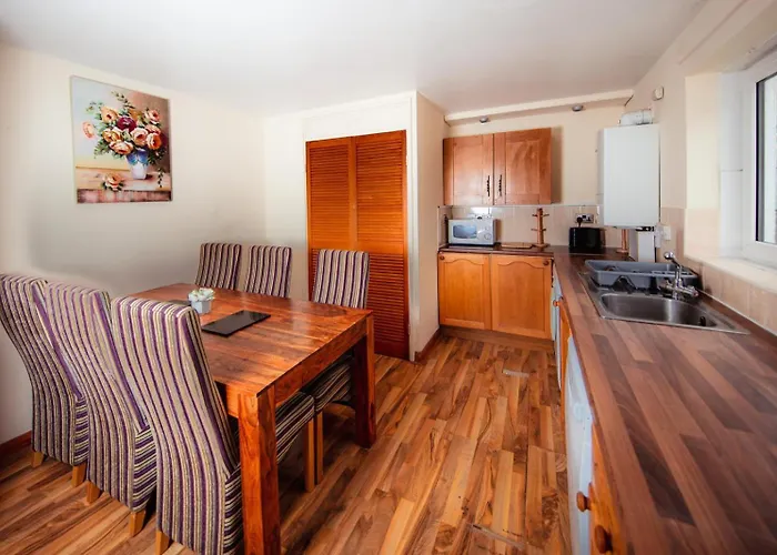 Cosy Arthurs Seat View 4 Bdrm * Эдинбург