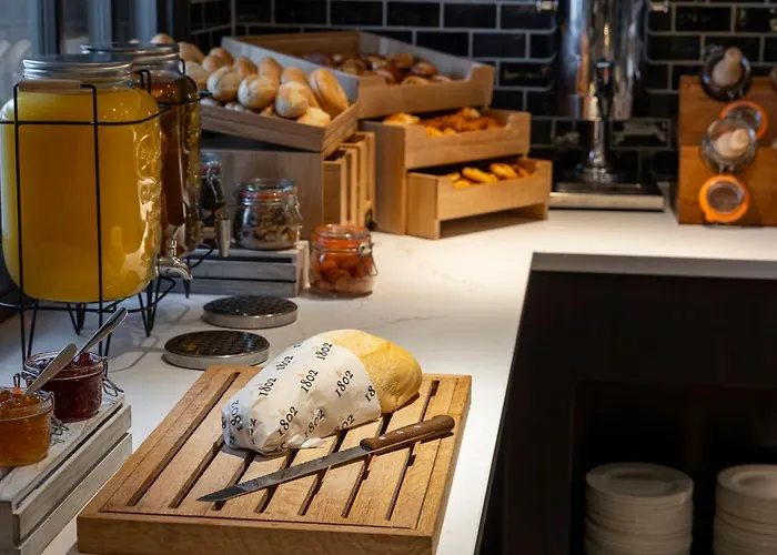 Courtyard By Marriott Hotel Edinburgh