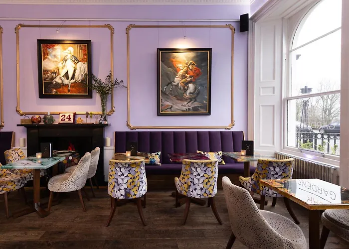 Hotel 24 Royal Terrace 4*