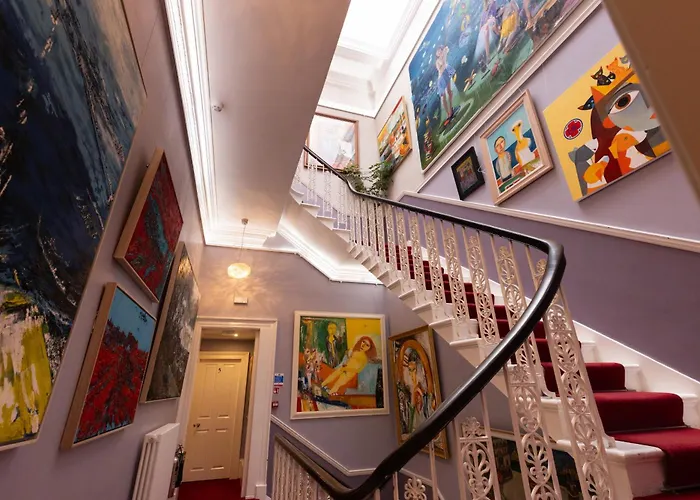 24 Royal Terrace Hotel