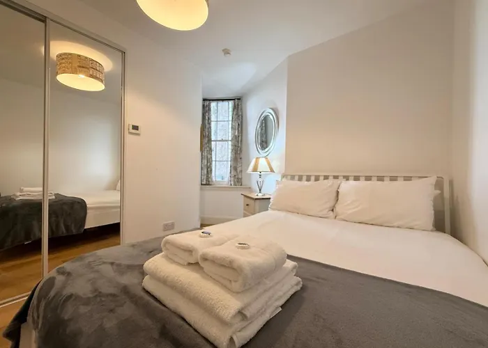 3 Royal Mile Flat Near Castle * Эдинбург