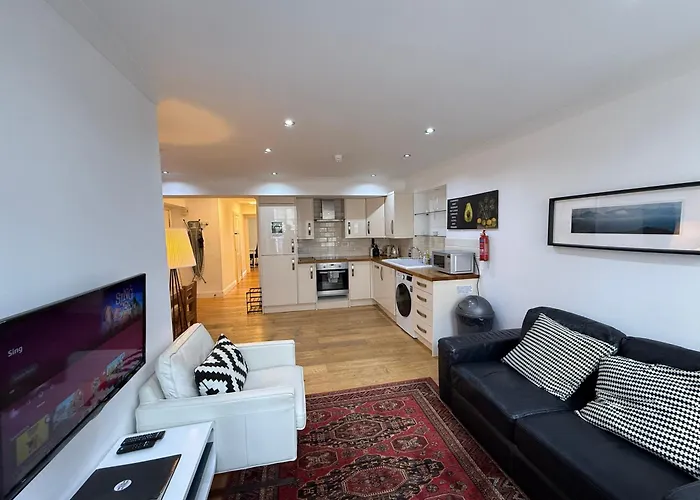 3 Royal Mile Flat Near Castle Апартаменты Эдинбург