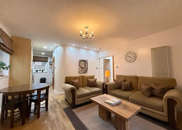 Holyrood With Parking & Lift Access Lejlighed Edinburgh