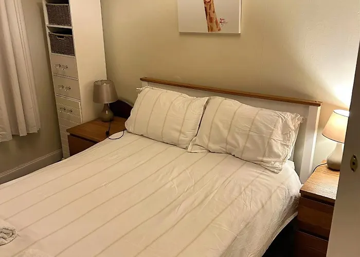 Lovely Sunny 2 Bed Coast