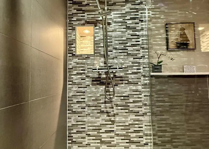 Modern 3 Bedroom Apartment, West End 公寓 爱丁堡