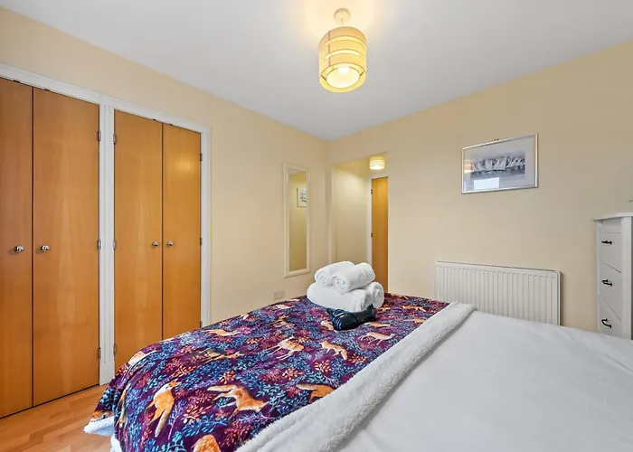 Annandale 2 Bedroom - *