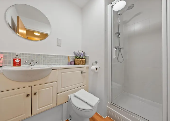 Annandale 2 Bedroom -