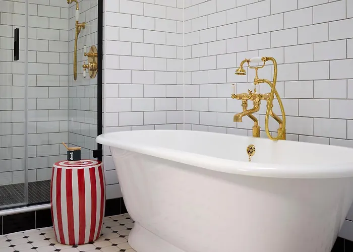 The Hoxton, 4*
