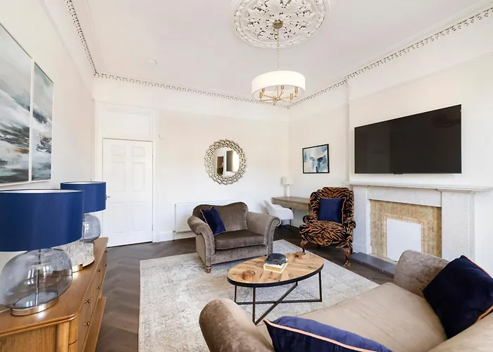 Joivy Family Flat Near Leith Apartment
