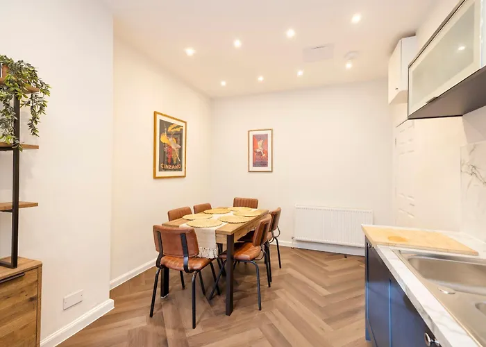 Joivy Family Flat Near Leith *